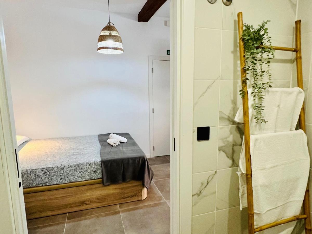 Cool Lofts Alameda Valencia Hotell Exteriör bild