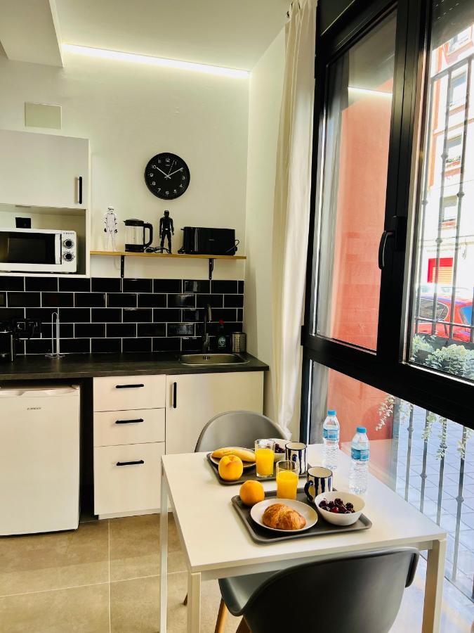 Cool Lofts Alameda Valencia Hotell Exteriör bild